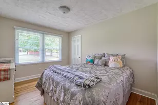 105 Guilford Pl, Spartanburg, SC 29302 - Photo 12