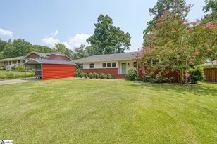 105 Guilford Pl, Spartanburg, SC 29302 - Photo 2