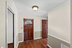 121 Brookbend Rd, Mauldin, SC 29662 - Photo 4