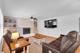 104 Ridgewood St, Easley, SC 29642 - Photo 2