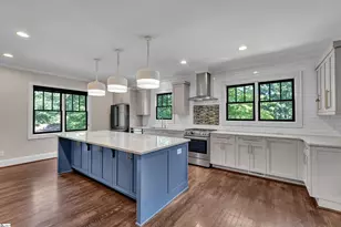 201 Cleveland St, Greenville, SC 29601 - Photo 8