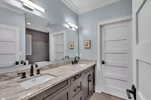 201 Cleveland St, Greenville, SC 29601 - Photo 22