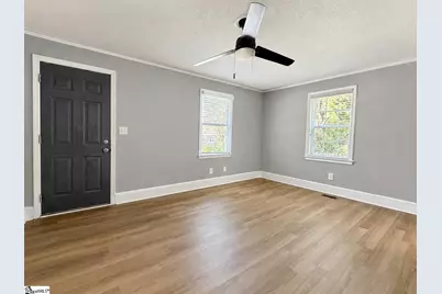 200 Carolina Avenue, Greer, SC 29650 - Photo 8