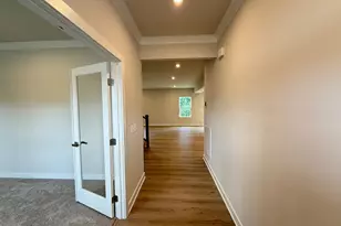 747 Vestrella Rd, Greenville, SC 29605 - Photo 2