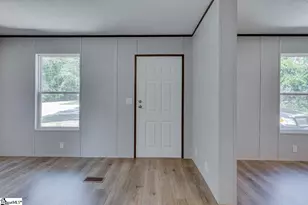 135 Layton Dr, Greenville, SC 29617 - Photo 10