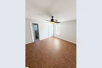 8 Bass Way, Taylors, SC 29687 - Photo 6