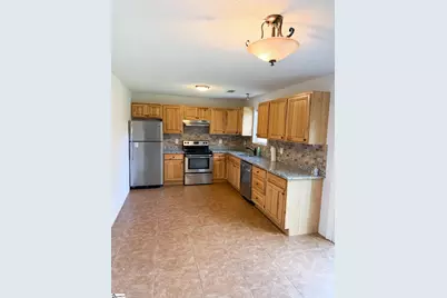 8 Bass Way, Taylors, SC 29687 - Photo 4