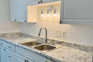 8 Bear Grass Ct, Greenville, SC 29605 - Photo 6