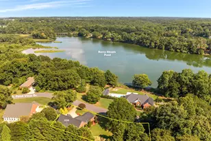 530 S Pond View Dr, Duncan, SC 29334 - Photo 2