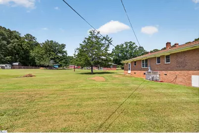 242 Sherwood Drive, Belton, SC 29627 - Photo 14
