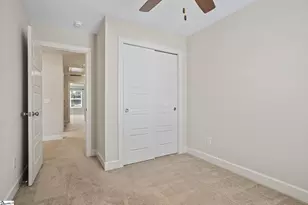 324 Hollenbeck Pl, Greenville, SC 29607 - Photo 16