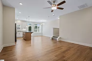 324 Hollenbeck Pl, Greenville, SC 29607 - Photo 8