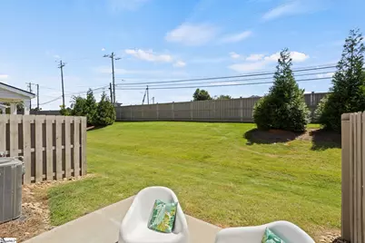 324 Hollenbeck Place, Greenville, SC 29607 - Photo 6