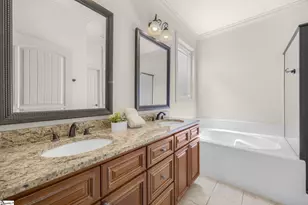 6 Belle Oaks Dr, Simpsonville, SC 29680 - Photo 12