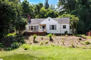 19 Hindman Dr, Greenville, SC 29609 - Photo 2