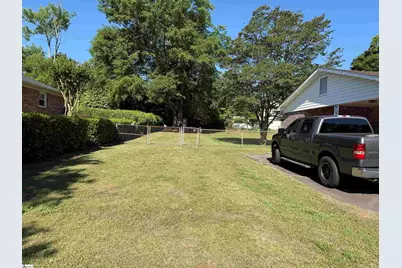 104 Russell Street, Spartanburg, SC 29307 - Photo 2