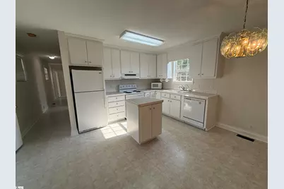 214 Jones Street, Laurens, SC 29326 - Photo 6