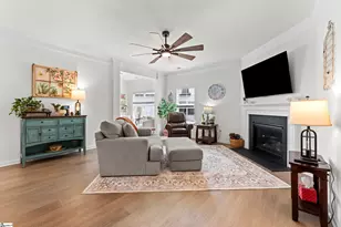 649 Columbus Cir, Simpsonville, SC 29680 - Photo 4