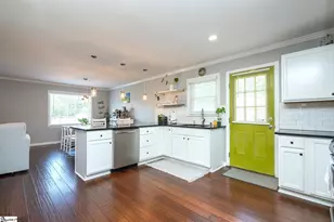 10 Meadowview Dr, Taylors, SC 29687 - Photo 12