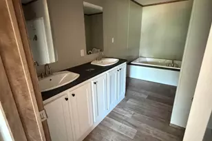 221 Helen St, Clinton, SC 29325 - Photo 12