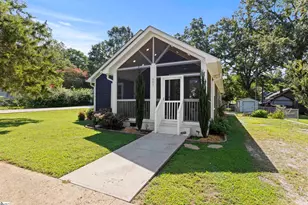 501 W Curtis St, Simpsonville, SC 29681 - Photo 2