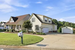 209 Roundstone Dr, Inman, SC 29349 - Photo 4
