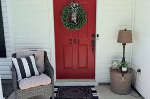 201 Garfield Ln, Simpsonville, SC 29681 - Photo 2