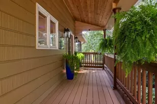 1522 W Lakeshore Dr, Landrum, SC 29356 - Photo 4