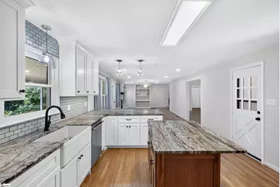 617 Sharondale Court, Spartanburg, SC 29303 - Photo 6