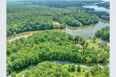 90 E Commodore Drive, Cross Hill, SC 29332 - Photo 2
