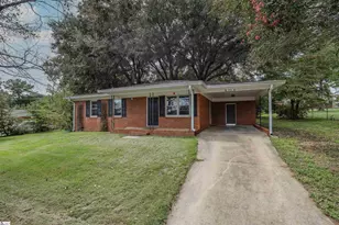 103 Belmont Cir, Easley, SC 29642 - Photo 2