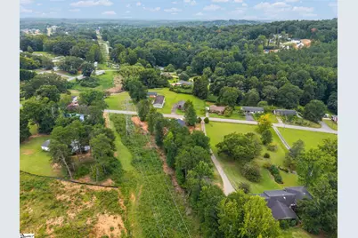 1010 Highland Road, Easley, SC 29640 - Photo 4