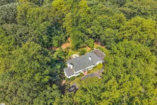 128 Lomond Ln, Spartanburg, SC 29307 - Photo 2