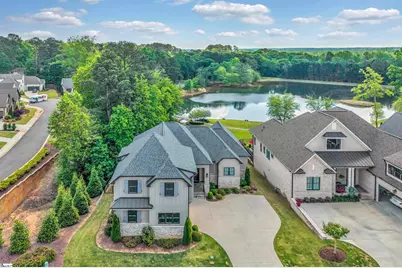 201 Chestnut Pond Lane, Simpsonville, SC 29681 - Photo 2