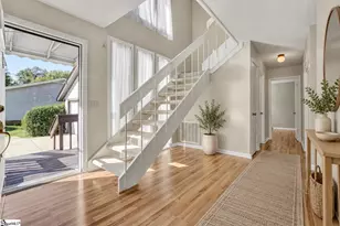 1105 Charter Oak Dr, Taylors, SC 29687 - Photo 2