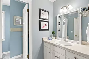 206 Angie Dr, Taylors, SC 29687 - Photo 16