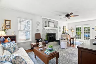 206 Angie Dr, Taylors, SC 29687 - Photo 4