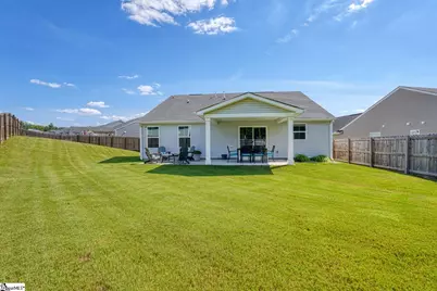 1038 Hunter Green Lane, Spartanburg, SC 29302 - Photo 2