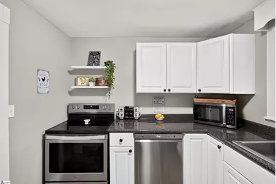 121 Bleckley Avenue, Greenville, SC 29607 - Photo 14