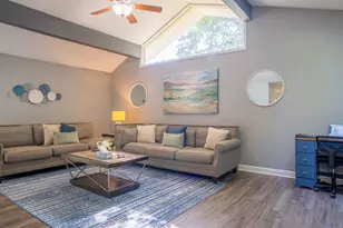 111 Oakdale Dr, Greenwood, SC 29649 - Photo 4