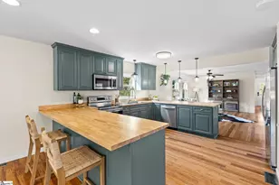 112 Hilltop Dr, Travelers Rest, SC 29690 - Photo 10