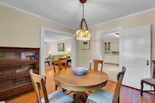 327 W Prentiss Ave, Greenville, SC 29605 - Photo 12
