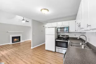 100 Mosspoint Dr, Greenville, SC 29617 - Photo 18