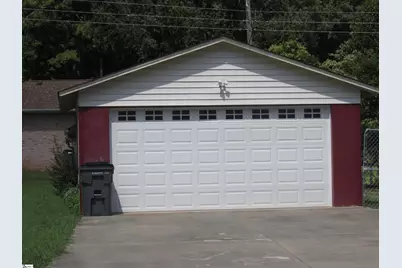 111 Forest Drive, Laurens, SC 29360 - Photo 2