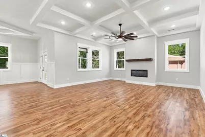 4749 Worden Drive, Spartanburg, SC 23901 - Photo 8