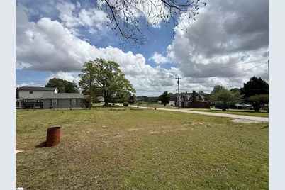 211 Pine Street, Reidville, SC 29375 - Photo 6
