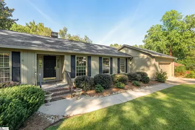 209 E Kenilworth Drive, Greenville, SC 29615 - Photo 2