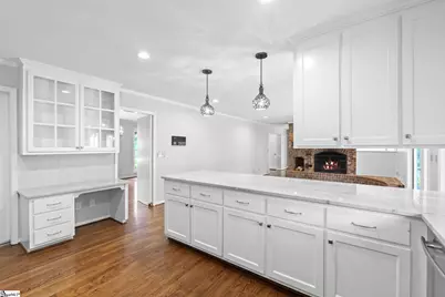 209 E Kenilworth Drive, Greenville, SC 29615 - Photo 14