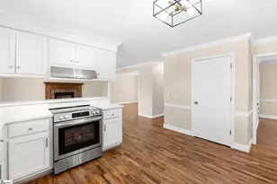 225 E Thistle Ln, Greenville, SC 29615 - Photo 8