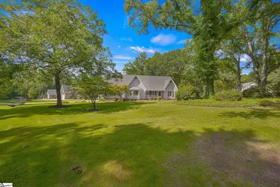 200 Wren Way, Simpsonville, SC 29681 - Photo 2